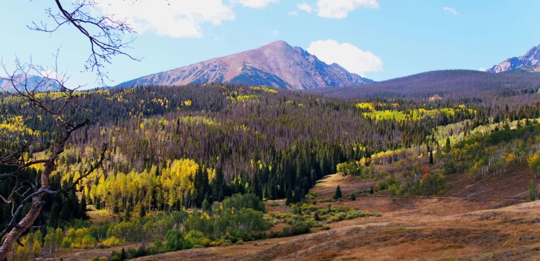 overlook-at-summit-sky-mountains